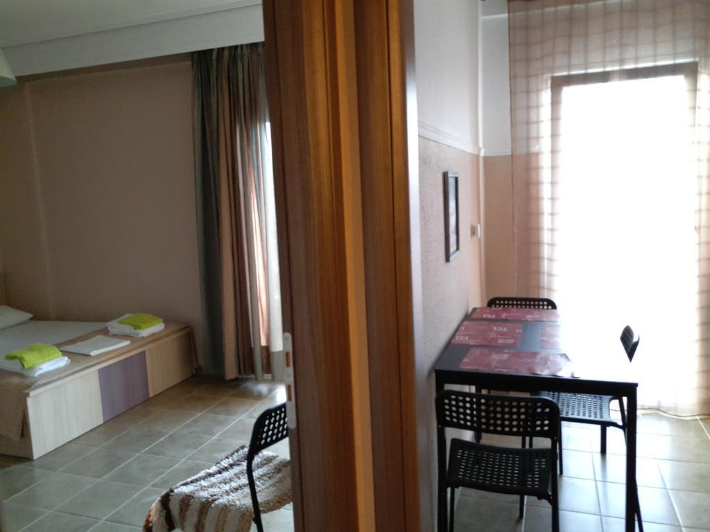 Studio Just On The Beach Paralia Katerinis Ngoại thất bức ảnh