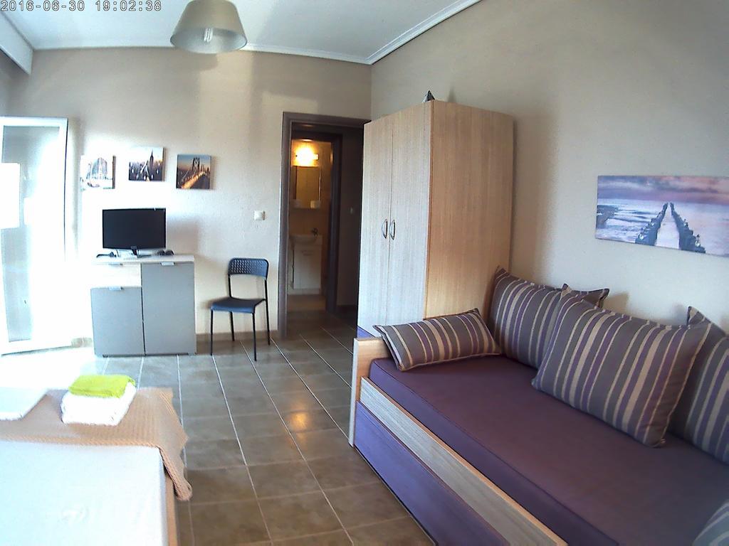 Studio Just On The Beach Paralia Katerinis Ngoại thất bức ảnh
