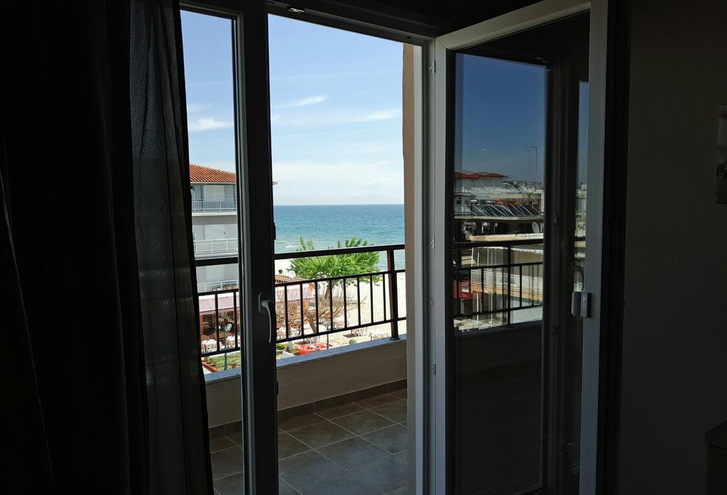 Studio Just On The Beach Paralia Katerinis Ngoại thất bức ảnh