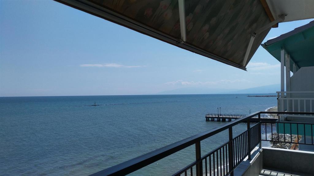 Studio Just On The Beach Paralia Katerinis Ngoại thất bức ảnh