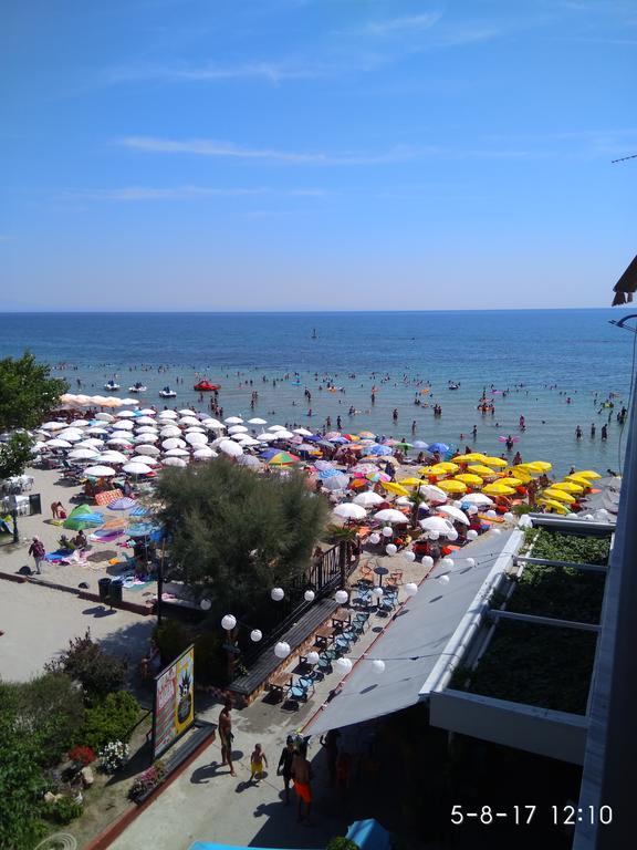 Studio Just On The Beach Paralia Katerinis Ngoại thất bức ảnh